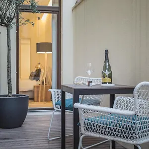 https://erik-langer-boutique-apartments-santa-sofia.hotelinveneto.com